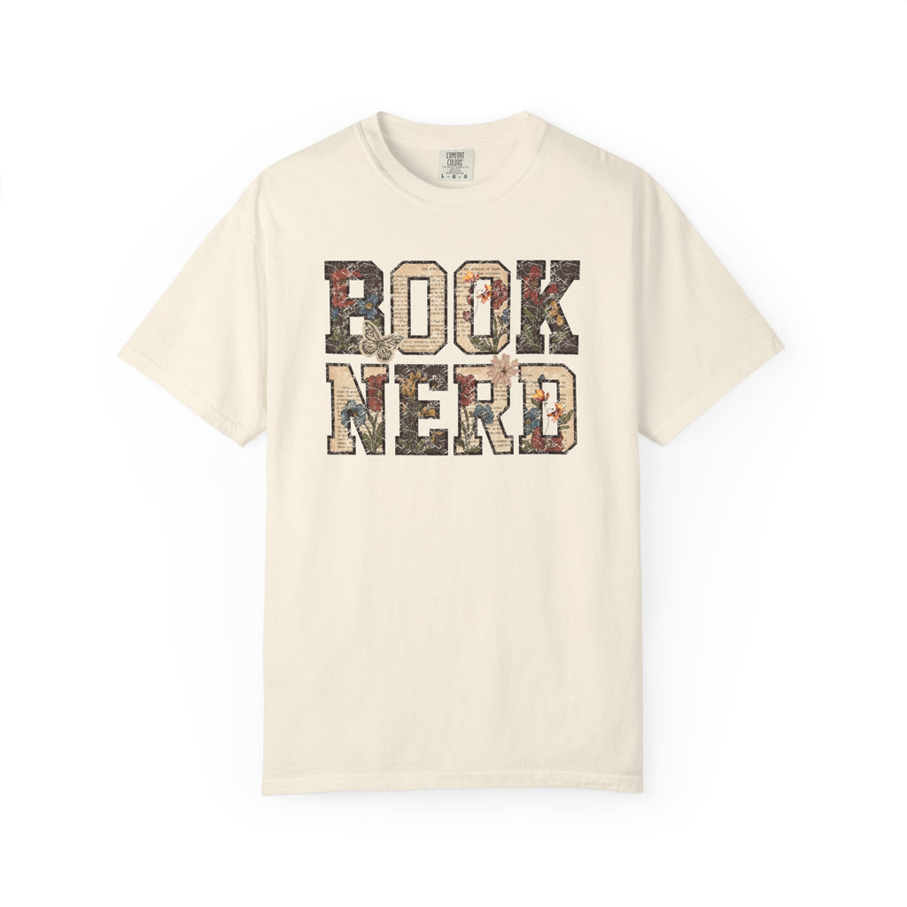 "Book Nerd" - Tee