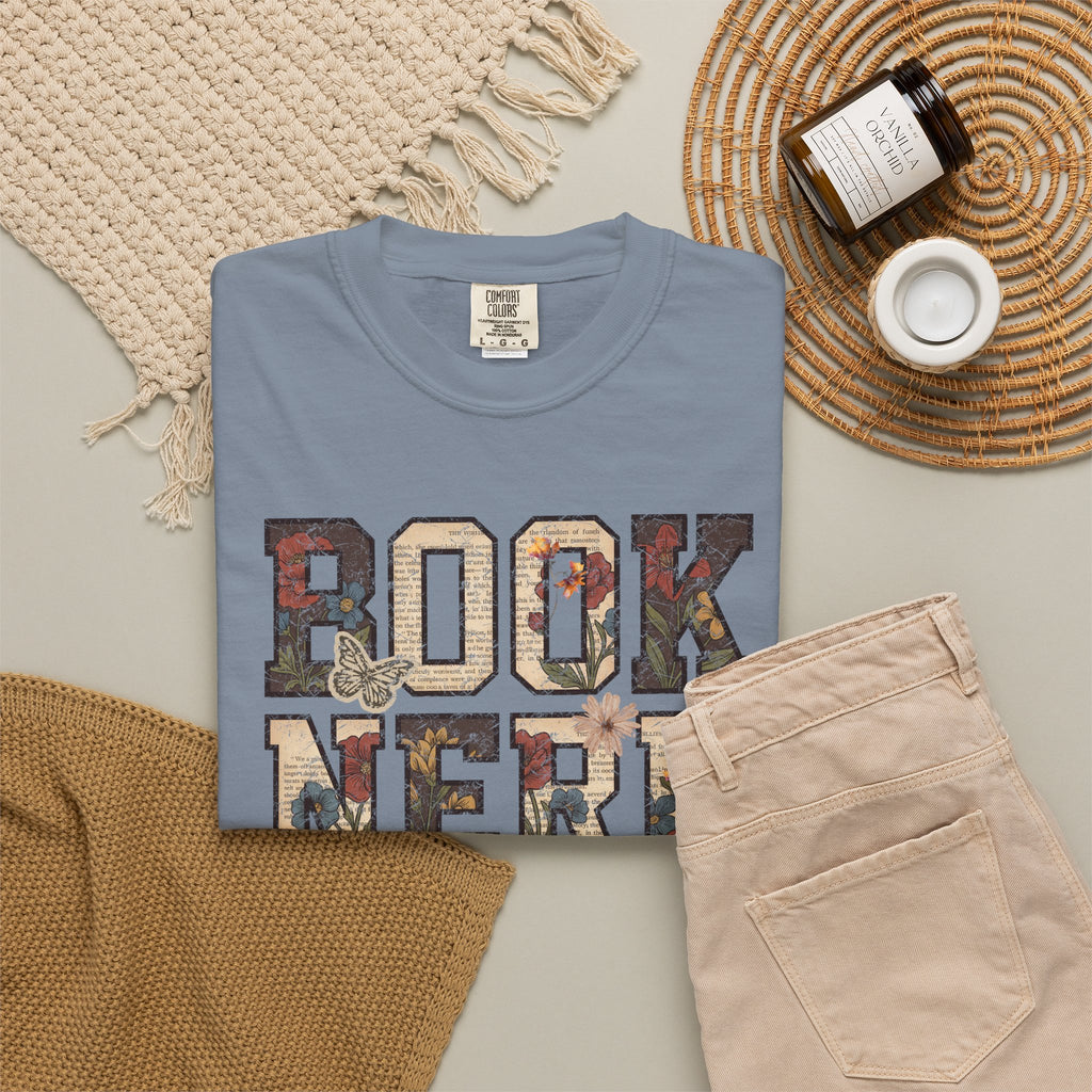 "Book Nerd" - Tee