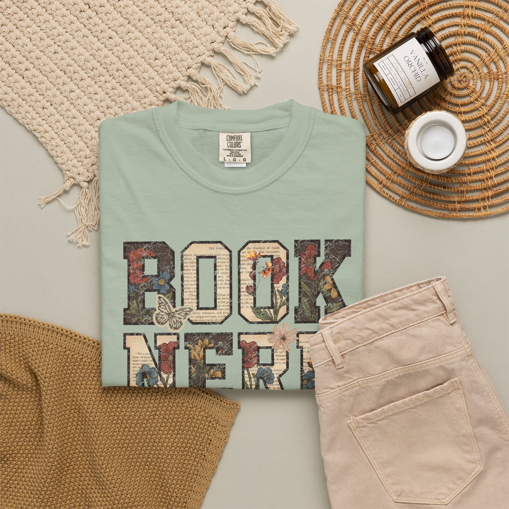 "Book Nerd" - Tee